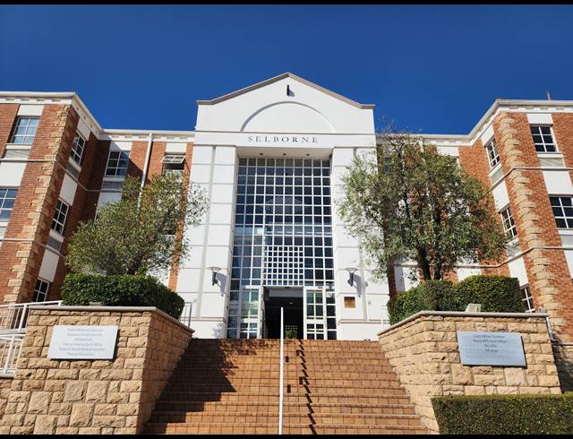 325M² OFFICE TO LET IN FOURWAYS